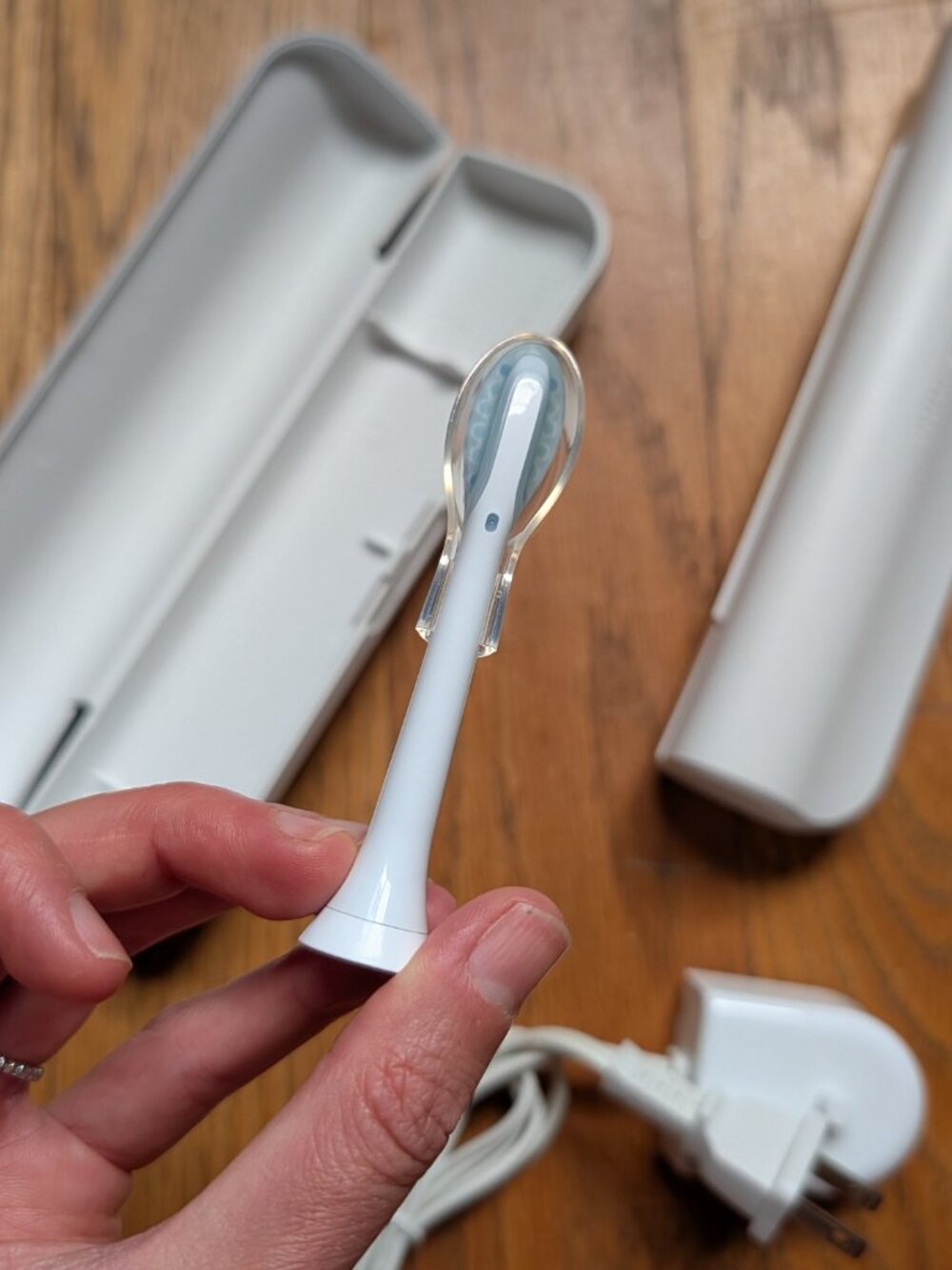 Philips Sonicare HX751G Electric Toothbrush Set - Gold/White + New C3 Head, Case - Picture 9 of 12